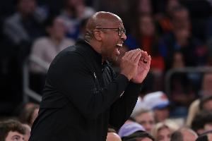 迈克·布朗：干扰三分出手方面能做得更好 每场赛后都会复盘