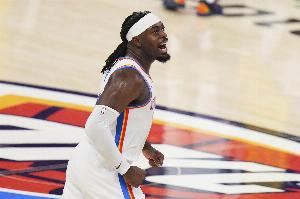 箭如雨下!雷霆首节三分12中8 命中率高达66.7%